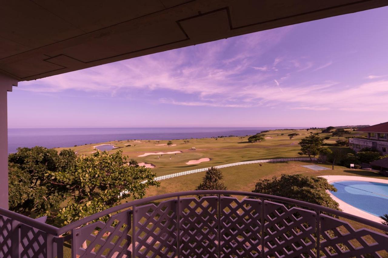 The Southern Links Resort Hotel Yaese Bagian luar foto
