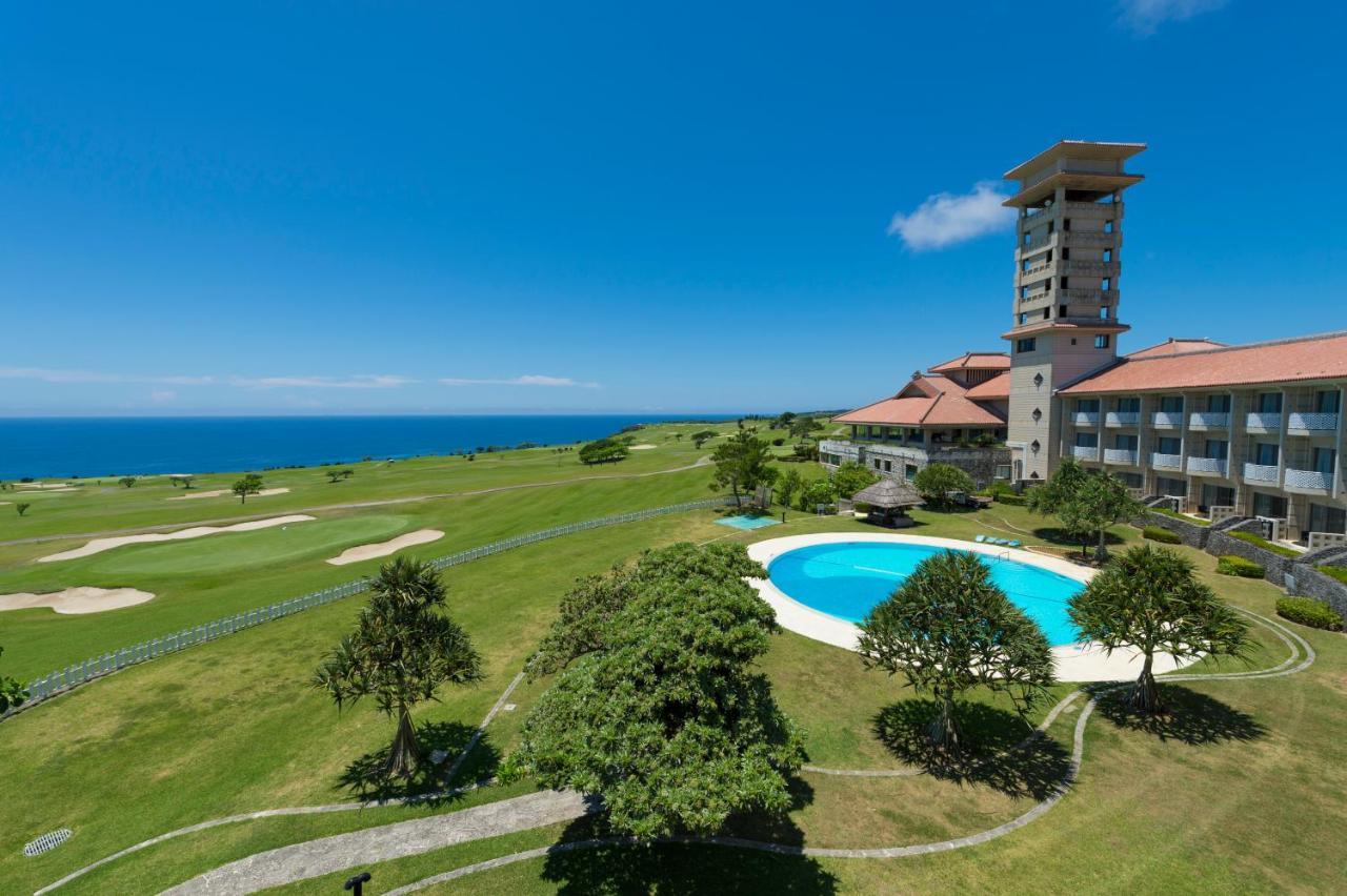 The Southern Links Resort Hotel Yaese Bagian luar foto