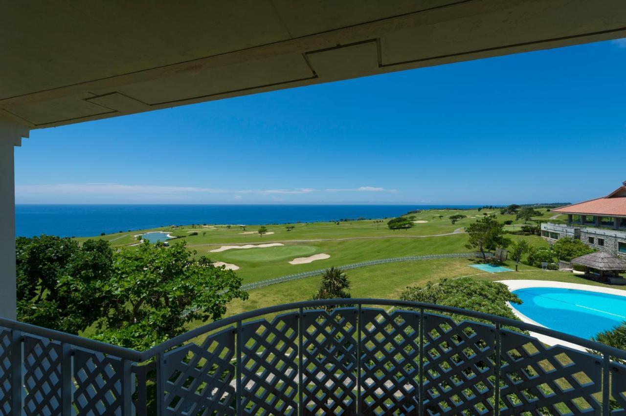 The Southern Links Resort Hotel Yaese Bagian luar foto
