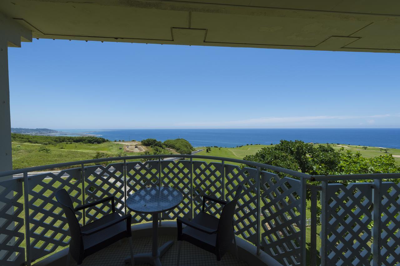 The Southern Links Resort Hotel Yaese Bagian luar foto