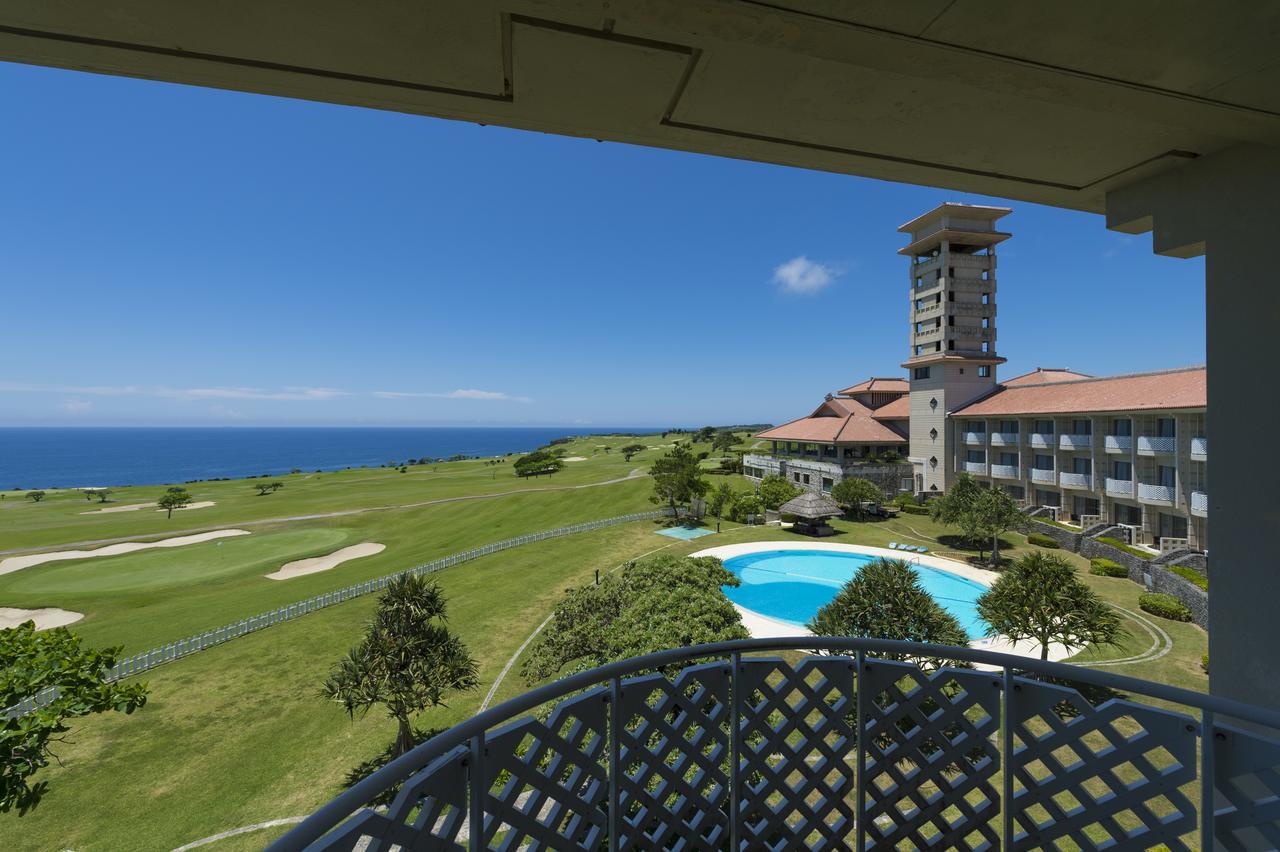 The Southern Links Resort Hotel Yaese Bagian luar foto