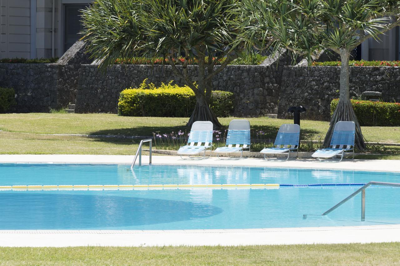 The Southern Links Resort Hotel Yaese Bagian luar foto